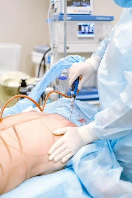 tummy tuck with lipo