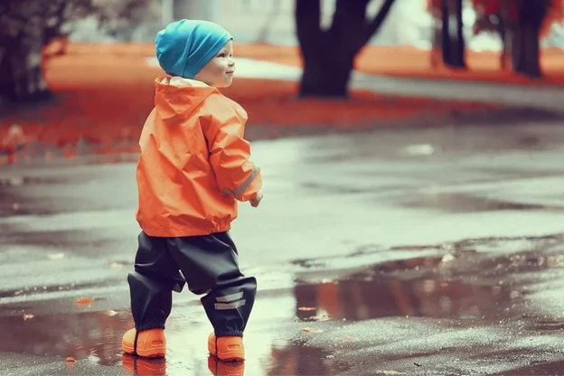 How to Dress a Toddler for the Weather