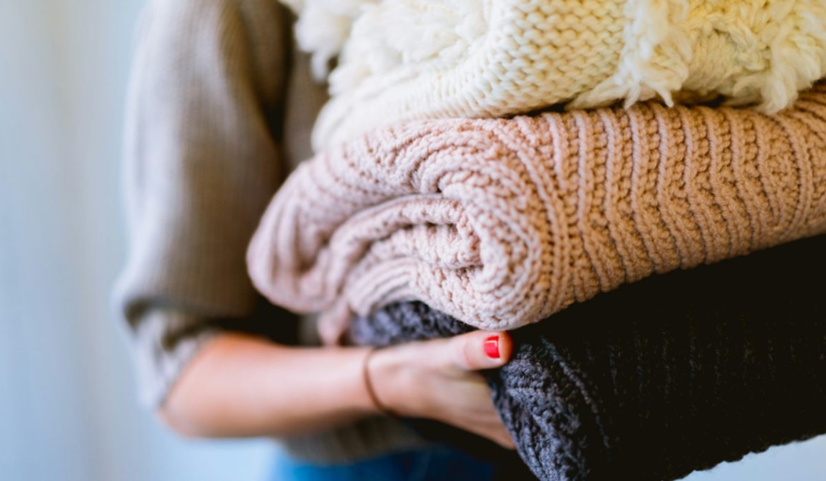SEASONAL DECLUTTERING
