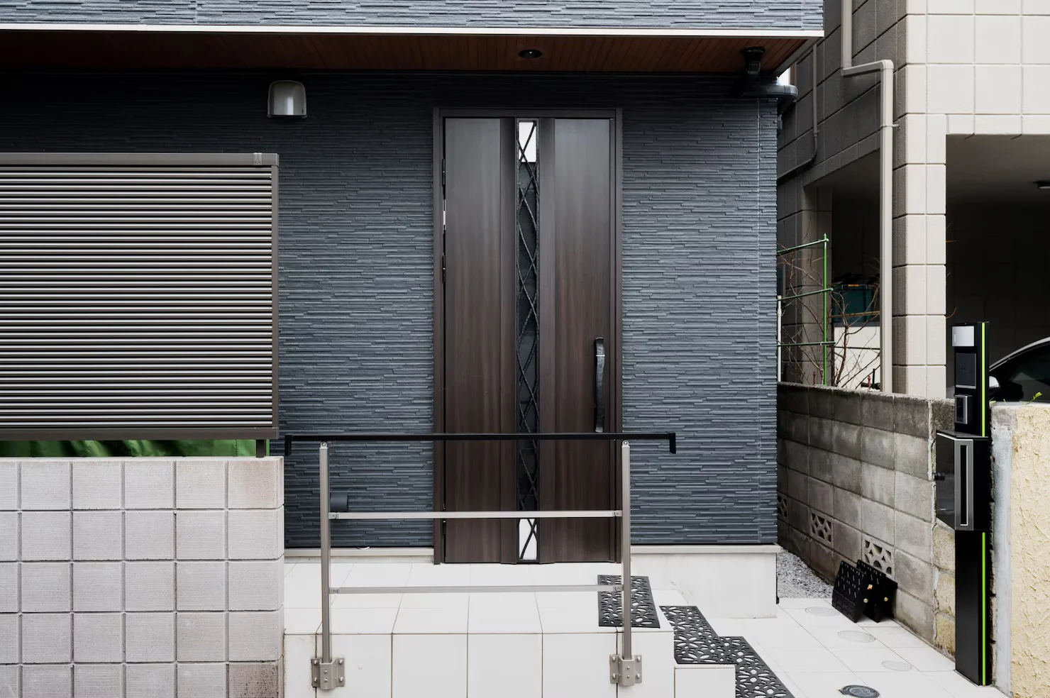 Iron Pivot Doors