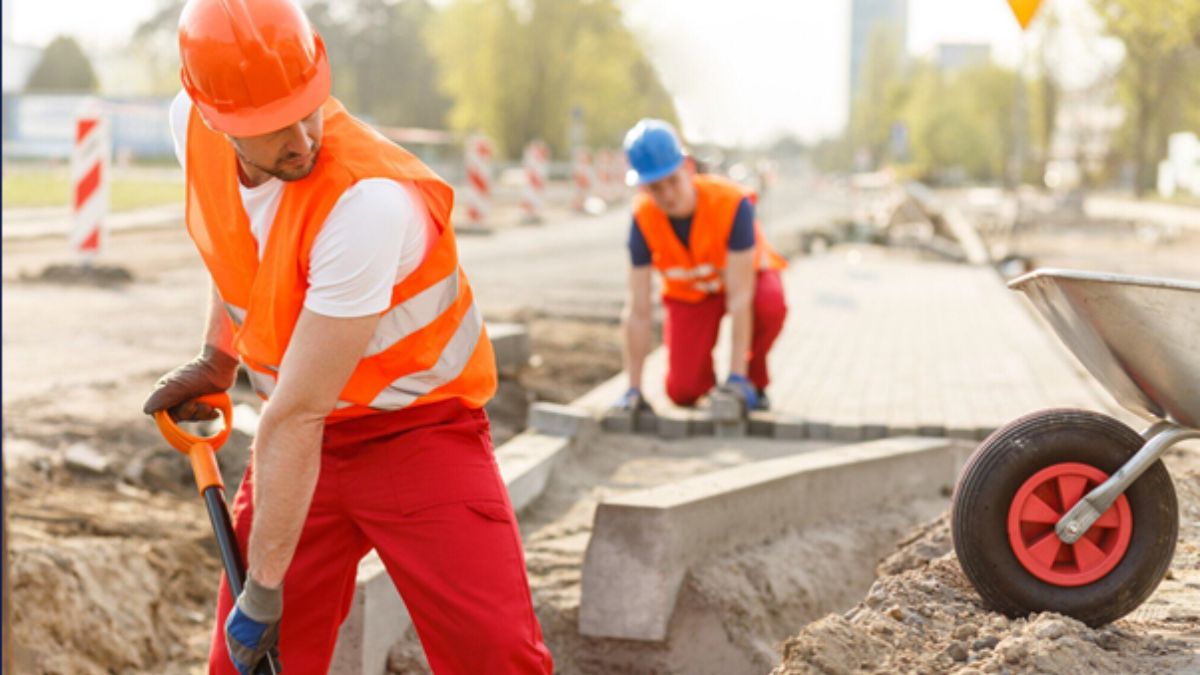 HI-VIS CLOTHING