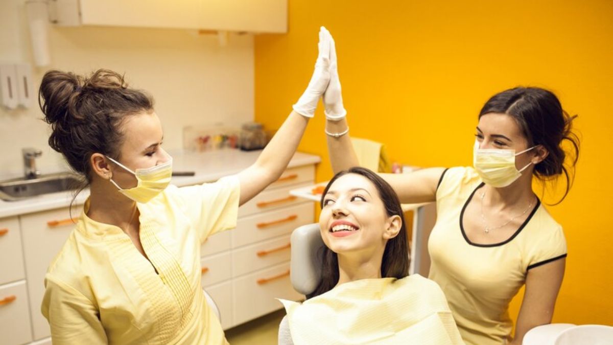 COSMETIC DENTAL TREATMENTS
