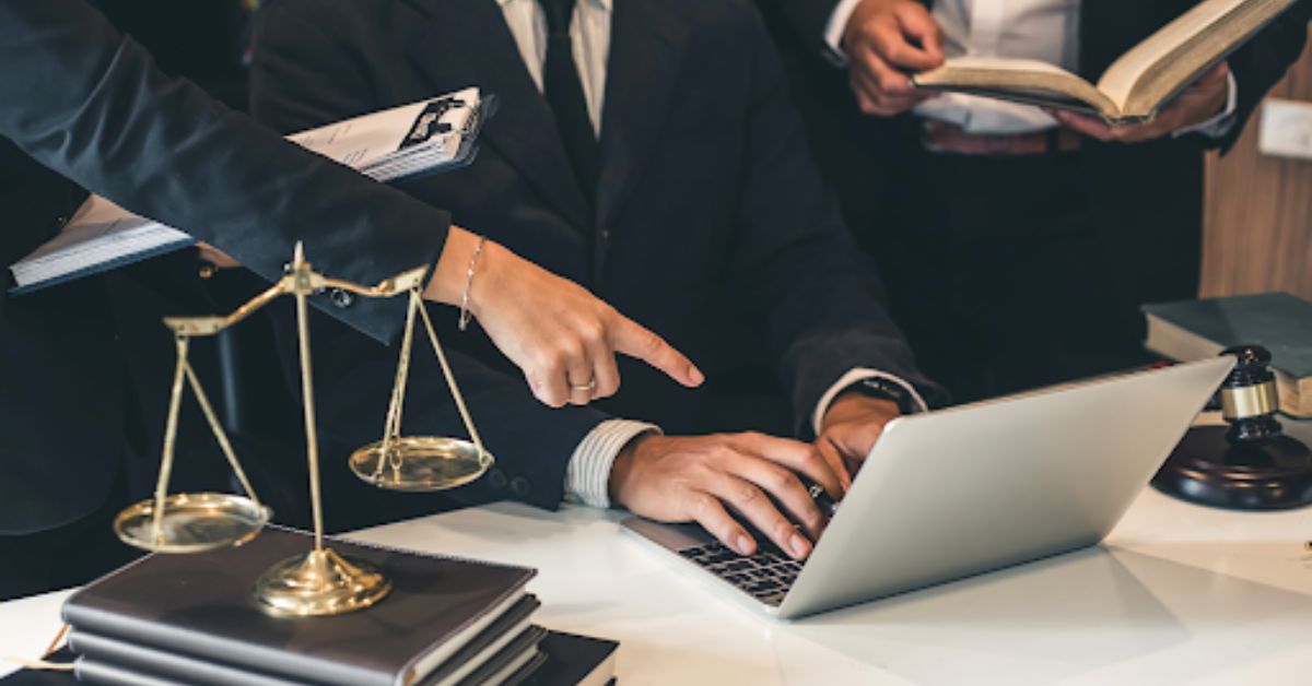 PROBATE LITIGATOR