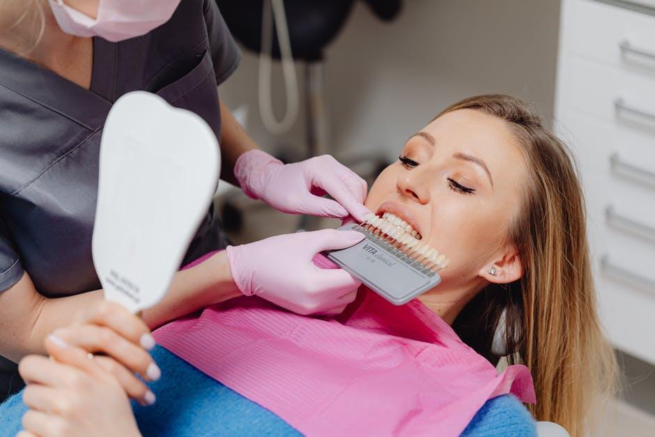The Benefits of Choosing an Affordable Family Dentist for Your Needs