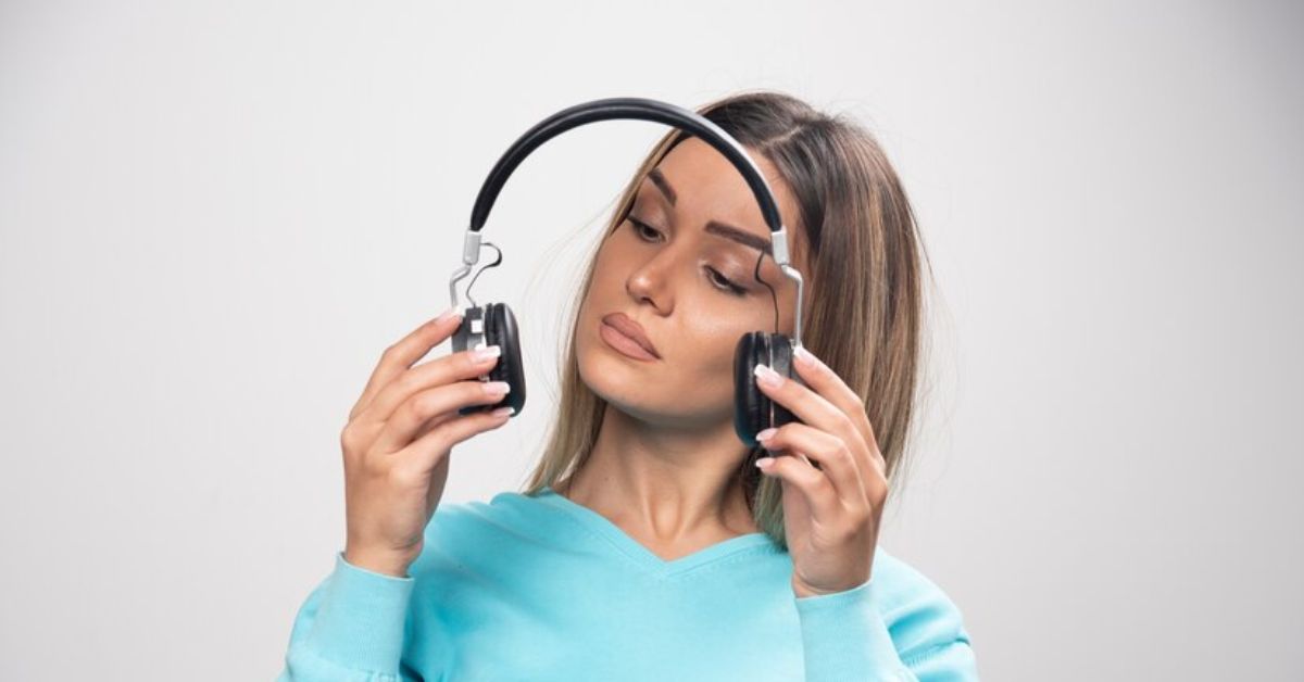 HEADPHONES