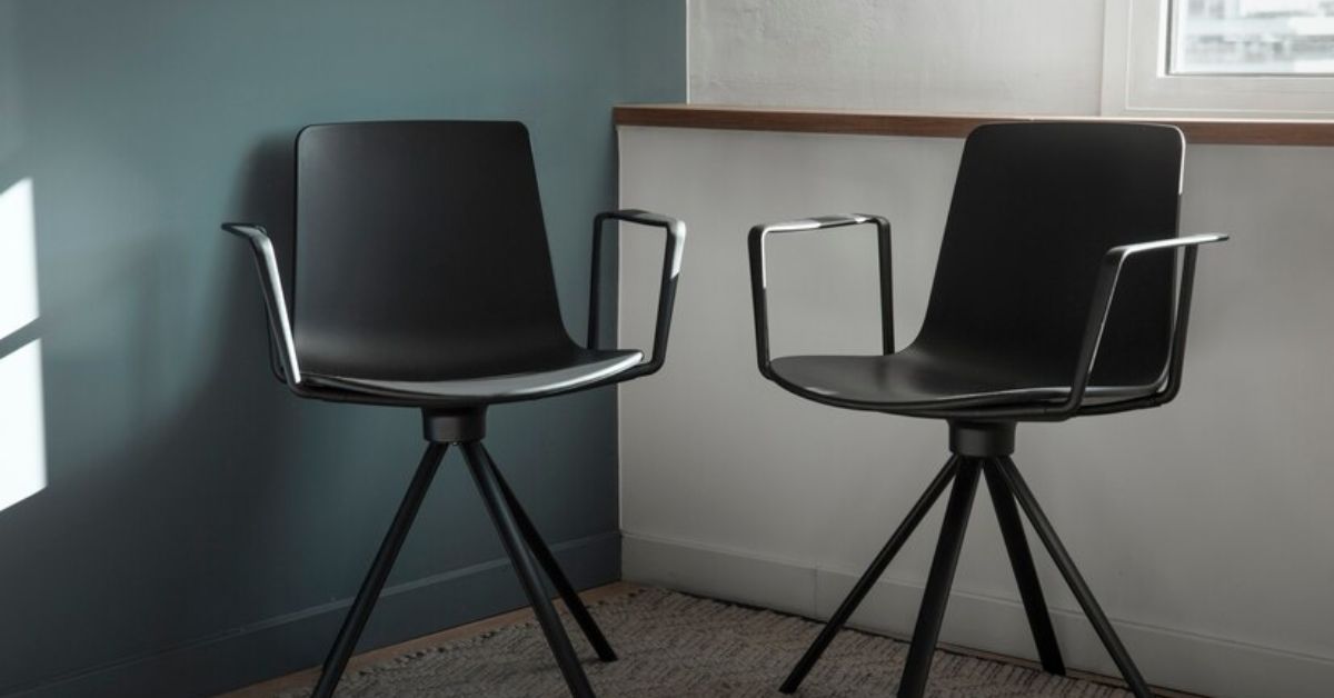 MEETING ROOM CHAIR