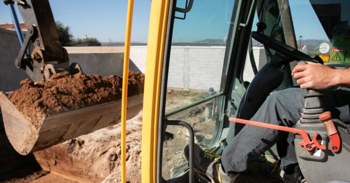 Wet Hire Excavators: Streamlining Construction Projects
