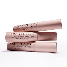 Instytutum Lip Gloss: