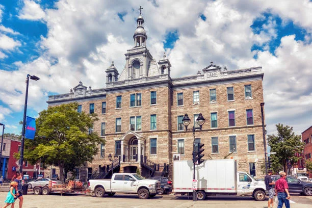 Best Movers in Montreal